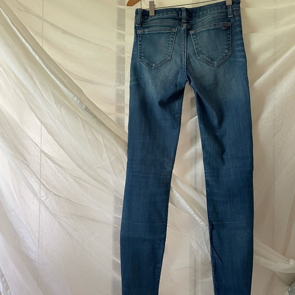 Tommy Hilfiger mid rise skinny jeans - Picture 3 of 5